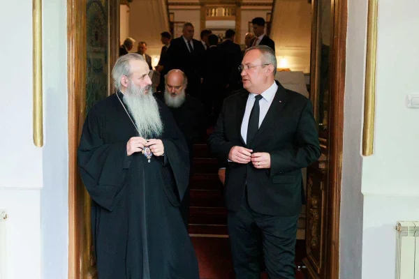 Premierul Ciucă s-a întâlnit cu IPS Teofan, mitropolitul Moldovei şi Bucovinei