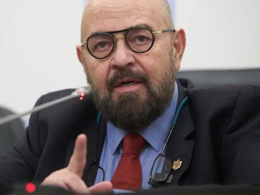 A treia oară, cu noroc? ANI verifică, de o lună, averea lui Piedone. Pitită departe de ochii lumii