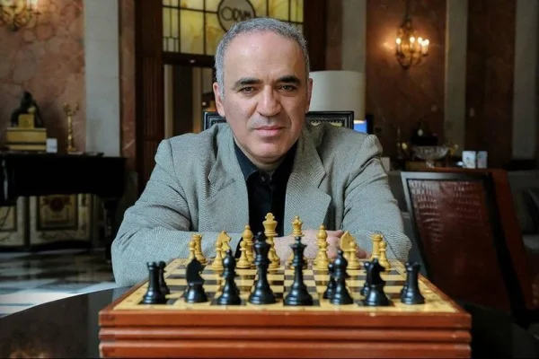 VIDEO Garry Kasparov, îndemn pentru români să iasă la vot: „Dacă nu votezi, poți să ajungi ca în Rusia”