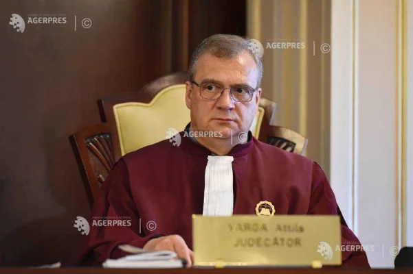 Cameră: Mandatul judecătorului CCR Varga Attila expiră; votul pentru numirea noului judecător - în 25 iunie
