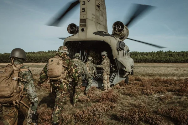 Un oficial militar german cere reintroducerea serviciului militar obligatoriu