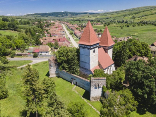 România NU reușește să devină o țară turistică. A rămas mult în urma Bulgariei și Albaniei