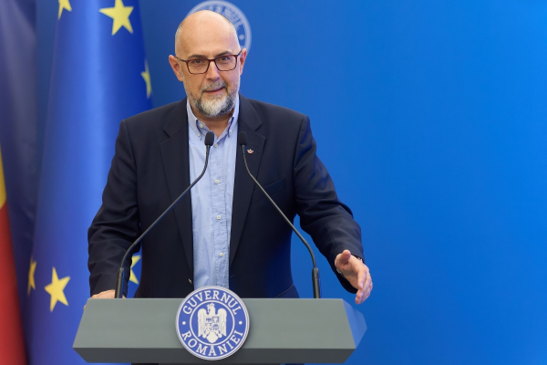 Kelemen Hunor îl compară pe Bolojan cu Iohannis. I-a lipit o etichetă și lui Nicușor Dan