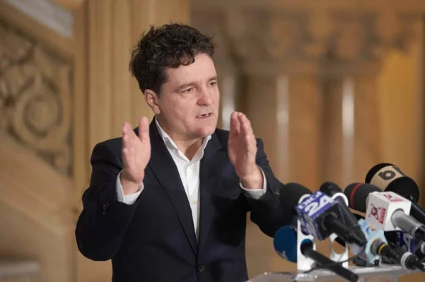 Nicuşor Dan: Miza pentru noi - să convingem românii că e nevoie de o schimbare reală cu păstrarea direcţiei occidentale