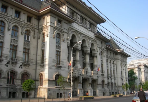 Începe lupta pentru cea mai mare primărie din țară. Cine candidează la Primăria Capitalei