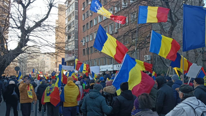 Românii ies în stradă, nemulțumiți de noile măsuri fiscale. Mobilizare uriașă în toată țara, duminică