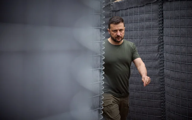 Zelenski anunţă crearea unui grup permanent de negociatori, în timp ce Zaharova acuză Kievul că şi-a schimbat constant poziţia în cadrul negocierilor