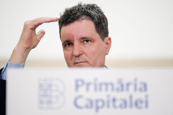 Încep negocierile pentru funcția de primar al Capitalei. Rolul pe care îl are Nicușor Dan