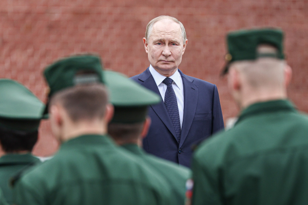 Cât va mai dura războiul lui Putin și ce are România de făcut în continuare