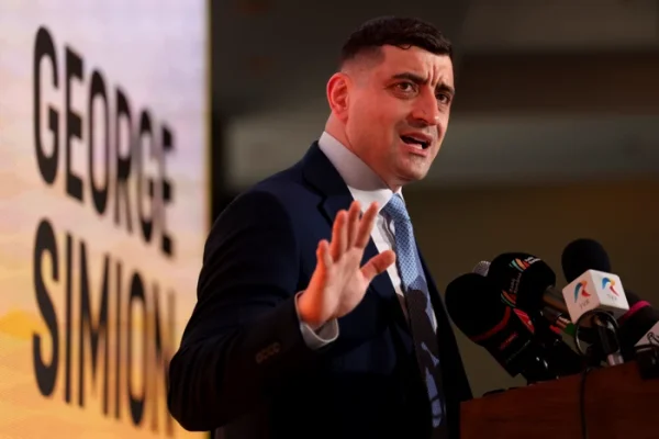WSJ: Un nou politician în stil MAGA zguduie România înainte de votul pentru alegerile prezidențiale