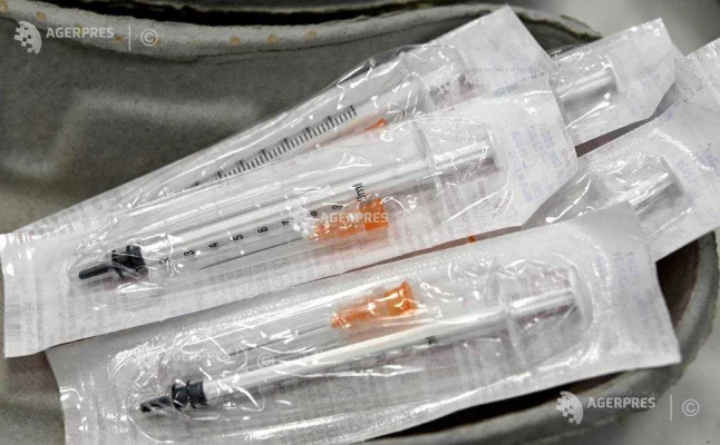 Lege promulgată: Vaccinarea gratuită anti-HPV - extinsă la fete și băieți până la 26 de ani