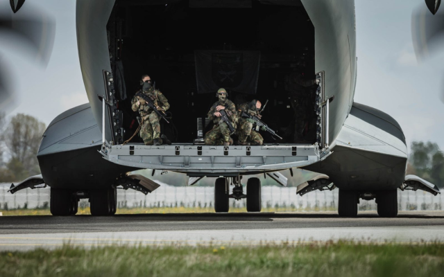 Majoritatea tinerilor din Germania se opun reintroducerii serviciului militar obligatoriu, arată un sondaj
