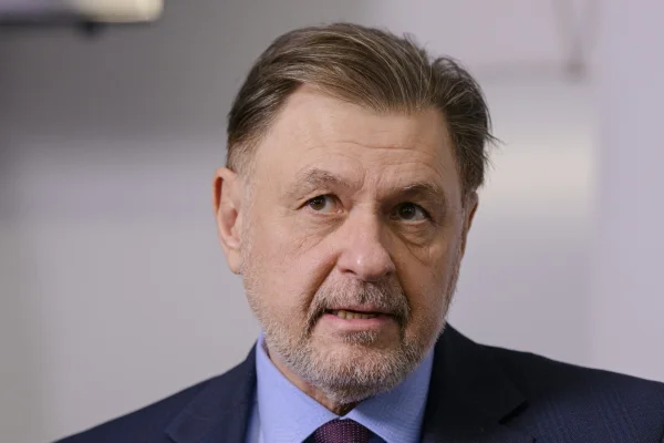 Ministrul Sănătății vrea creșterea numărului de posturi la rezidențiat
