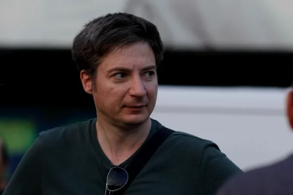 „Distrugem țara. Nu fiți nebuni”. Economistul Andrei Caramitru, previziuni sumbre: „Dacă o luăm pe arătură, e prăpăd. Foamete!”