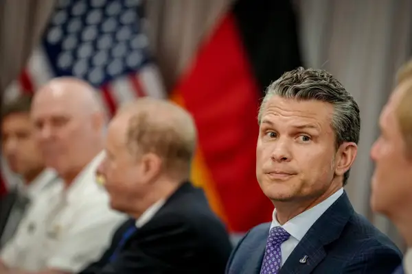 Scandalul Signalgate. Surse: Mesajele trimise de Hegseth prin Signal conțineau informații clasificate