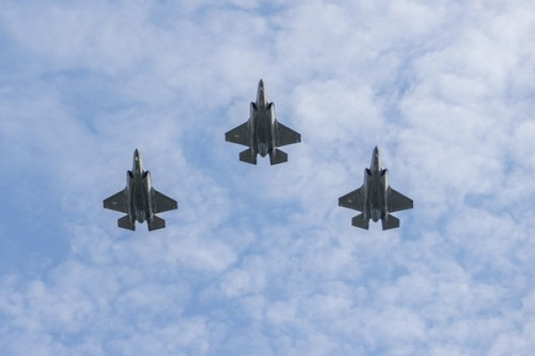 Germania intenţionează să cumpere încă 15 avioane de luptă F-35