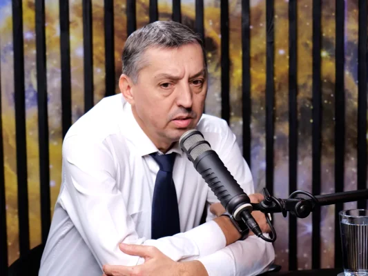 Ministrul Daniel David: „Ministerul Educaţiei trebuie să protejeze oamenii şi să asigure dezvoltarea unei societăţi-bazate pe cunoaştere”
