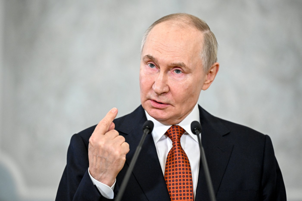 Vladimir Putin: Rusia ar putea REDUCE cheltuielile pentru apărare, unul dintre motivele creșterii inflației