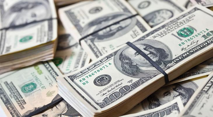 Captură la frontiera cu Ucraina: 580.000 de dolari, ascunși în cartușe de țigări