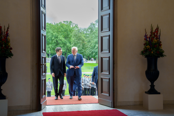 Vizită oficială la Berlin: Nicușor Dan, față în față cu Steinmeier și Merz - live text / video
