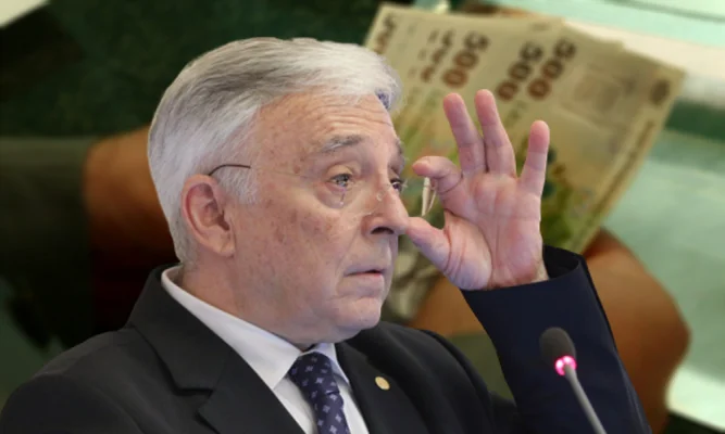 Mugur Isărescu intervine în ziua în care Nicușor Dan devine oficial președintele României. Anunțul BNR pentru toți românii cu bani la ciorap și bijuterii din aur