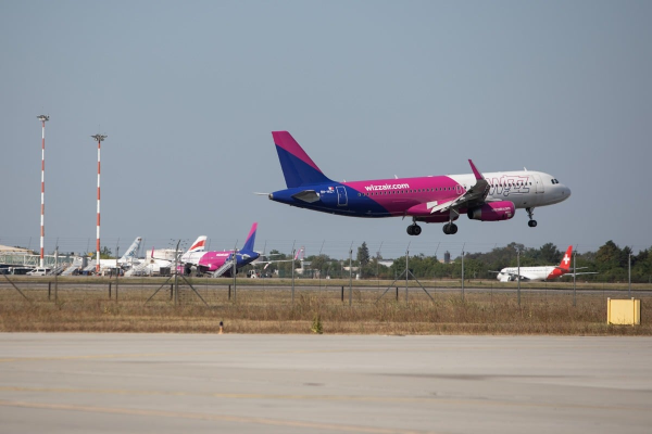 Wizz Air înfiinţează un centru de mentenanţă pentru aeronave în România / Compania aeriană are peste 1600 de angajați și operează pe 204 rute de pe 13 aeroporturi