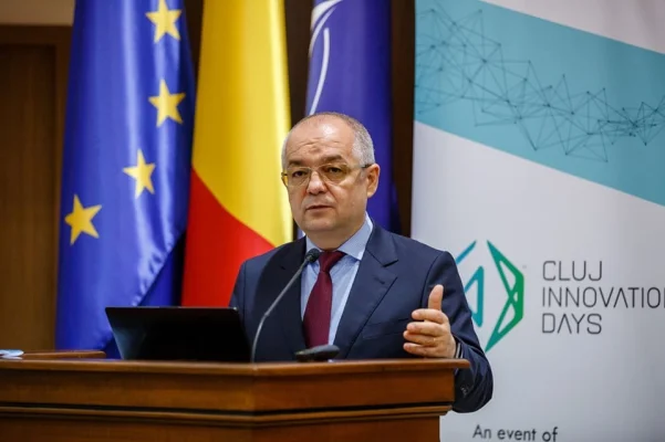 Emil Boc despre decizia CCR de secretizare a declarațiilor de avere: Soluția e simplă – schimbi majoritatea la Curtea Constituțională și schimbi decizia