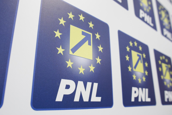 Schimbări majore în PNL. Liberalii și-au adoptat noul statut