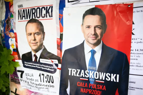 Alegeri prezidențiale în Polonia: pro-europeanul Rafal Trzaskowski și conservatorul Karol Nawrocki, favoriți pentru turul 2