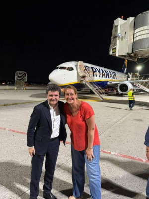 Nicușor Dan, surprins în noi ipostaze în stilul de viață cu care ne-a obișnuit. Ce a spus femeia care l-a pozat pe președinte