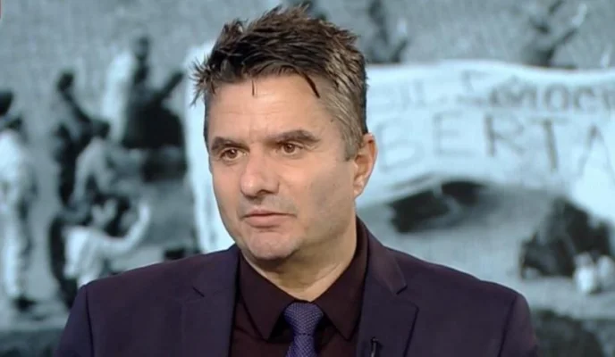 Cum au fost manipulați românii la Revoluția din decembrie 1989: Bombă în subsolul TVR, apă otrăvită, elemente criminale