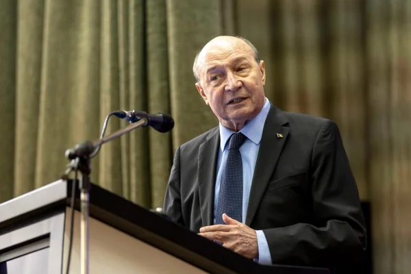 Un intelectual din PSD, replică după editorialul lui Gabriel Liiceanu din HotNews: „Ați uitat din nou să spuneți tot adevărul. Aveți o mică amnezie de dreapta: Băsescu”