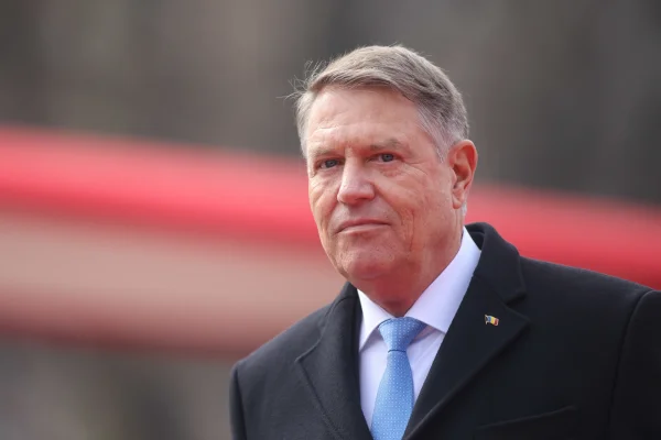 Klaus Iohannis, absent de la ceremonia de învestire a lui Nicușor Dan. Ce alt fost președinte lipsește de la evenimentul din Parlament