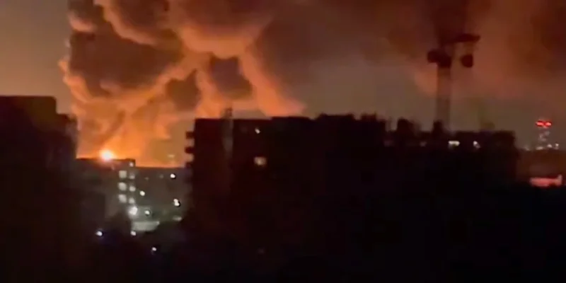 Șeful aeroportului Heathrow dormea cu telefonul pe silențios în noaptea în care un incendiu a dus la anularea a mii de zboruri