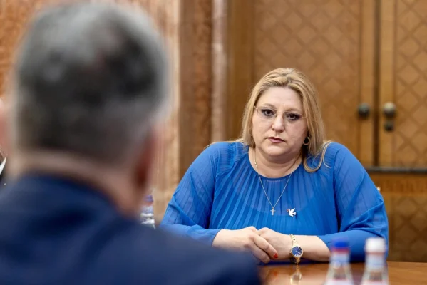 Diana Șoșoacă, reacție furibundă, după exodul masiv al parlamentarilor SOS: Trădare de neam și de țară!
