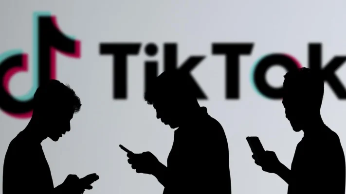 Profesor la Oxford: TikTok creează realități paralele și amplifică manipularea emoțională. Este mai periculos decât Facebook