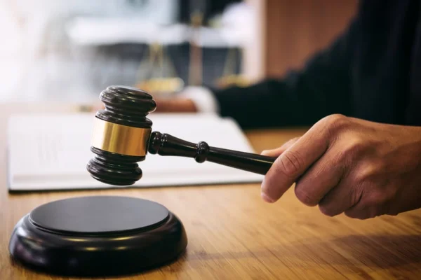 Curtea Supremă a SUA limitează posibilităţile judecătorilor de a bloca deciziile guvernului
