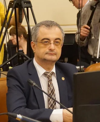 Liberalii îi acuză pe social-democrați de plagiat