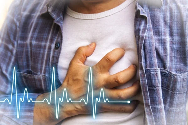 Administraţia pentru Alimente şi Medicamente din SUA extinde avertismentele privind riscul de evenimente cardiace rare asociate vaccinurilor Covid-19