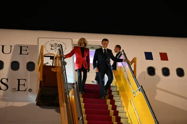 Donald Trump a comentat episodul controversat dintre Brigitte şi Emmanuel Macron şi dă asigurări că cei doi „sunt bine”