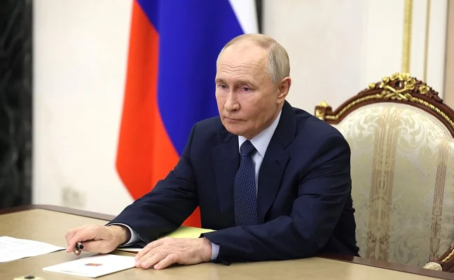 Putin „condamnă” atacurile israeliene şi îi propune lui Netanyahu rolul său de mediator cu Iranul