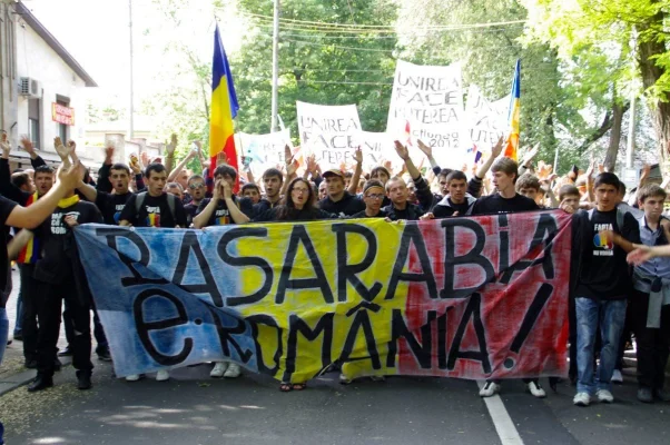 19 voluntari și colaboratori care l-au ajutat pe George Simion în Acțiunea 2012 se dezic de candidatul la prezidențiale: „Propagandă antiromânească de sorginte rusească”