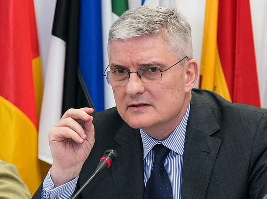 Daniel Dăianu: Corecția deficitului prin tăieri masive e o iluzie periculoasă