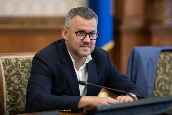 Antal Lorant, UDMR: Să intri în Parlament cu un guvern minoritar este extrem de riscant şi practic rămâne o instabilitate. Eu cred că cea mai optimă variantă este un guvern majoritar