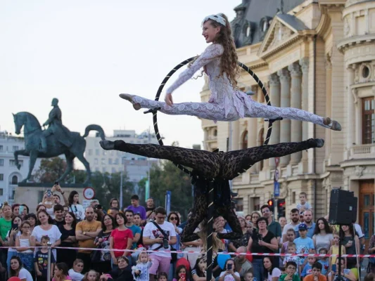 „Străzi deschise” în acest weekend cu spectacole, ateliere şi jocuri pe Calea Victoriei şi strada Bârcă din Sectorul 5