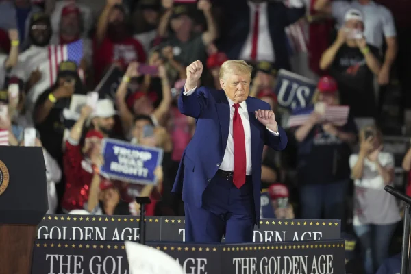 Miting organizat de Trump, la 100 de zile de mandat ca președinte al SUA