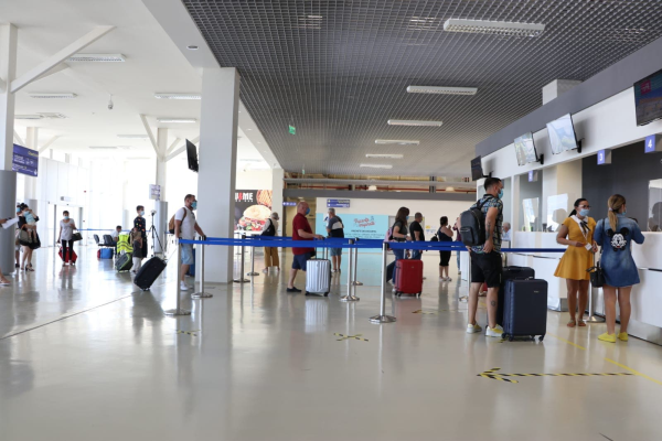 Preşedintele CJ Arad, după ce conducerea Aeroportului Arad a votat majorarea indemnizaţiilor: Nu vor creşte indemnizaţiile niciunui Consiliu de Administraţie din subordinea noastră