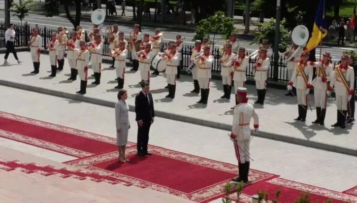 VIDEO Nicușor Dan și-a început vizita oficială la Chișinău. El a fost primit de către președinta Maia Sandu / Urmează o conferință de presă comună