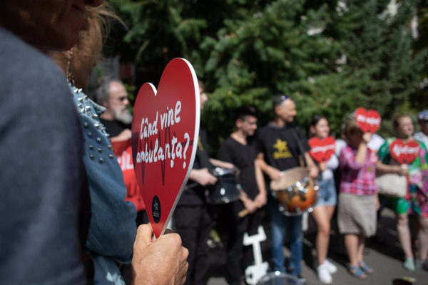 Sindicatele din Educaţie vor protesta luni în faţa Parlamentului faţă de măsurile fiscale propuse de Guvern