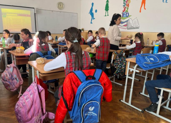 Finanțarea prin PNRAS ajută școlile să obțină rezultate mai bune